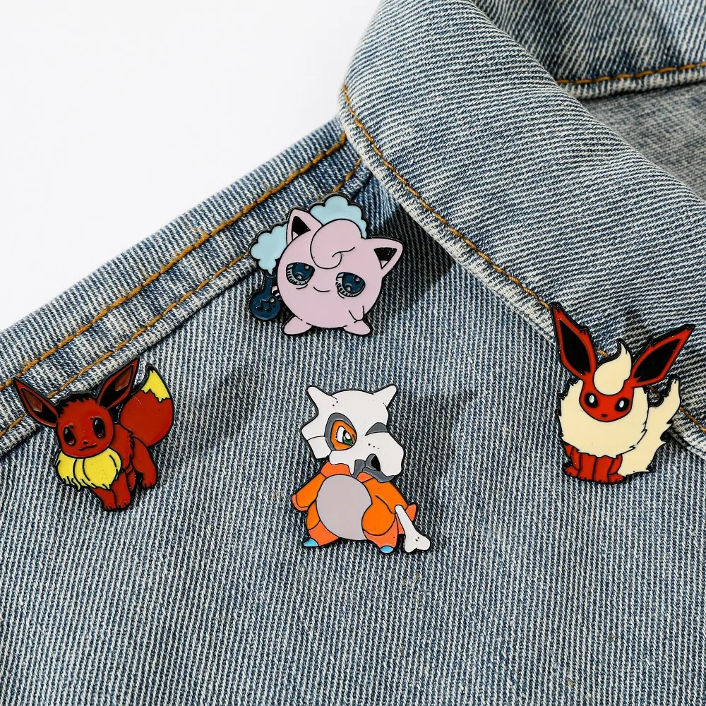Enamel Pin Set - Набор из 4 мультяшных значков-брошей: Флареон,